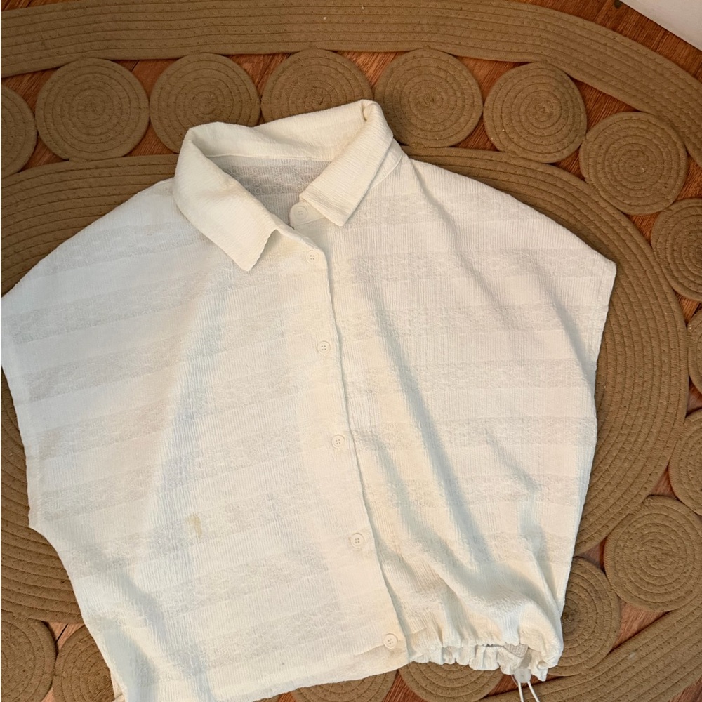 Iris Basic Off-White Textured Blouse